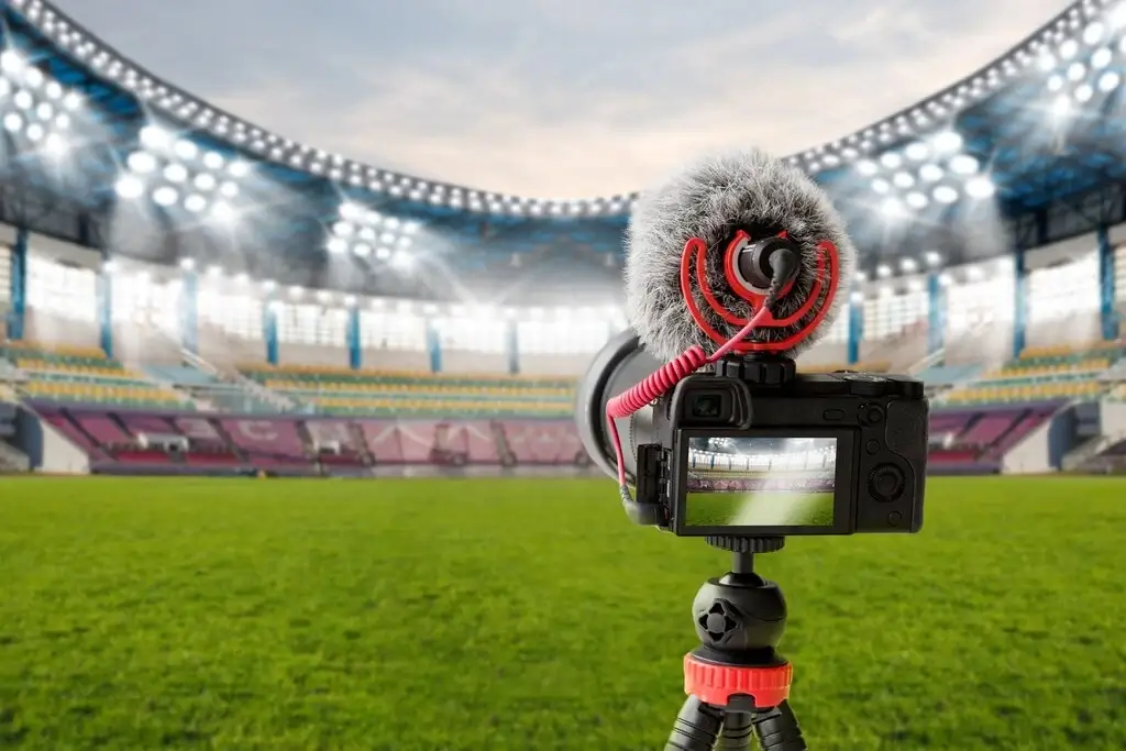 sport-news-with-camera-recording